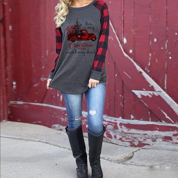 🆕🎅🏽 Christmas Movies Watching shirt. long sleeve women’s top - Picture 3 of 7